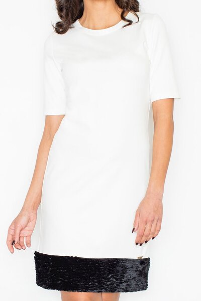 Sukienka midi z ozdobnym futerkiem w kolorze ecru