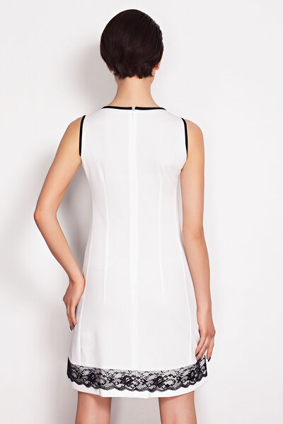 Biała. sukienka mini z czarnym pasem koronkowym