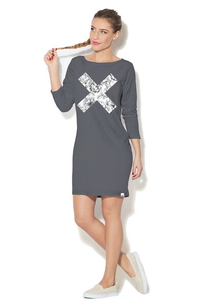 Czarna sukienka z nadrukiem