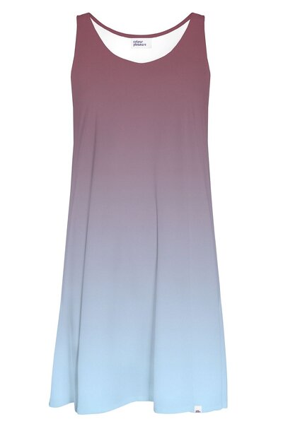 Sukienka na ramiączkach z różnymi kolorami