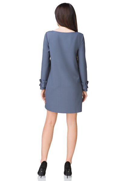 Lekko rozkloszowana sukienka mini w niebieskim kolorze