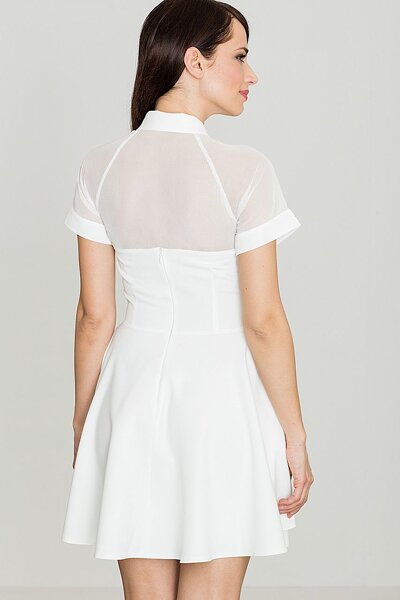 Sukienka z prześwitującą tkaniną na dekolcie w kolorze ecru