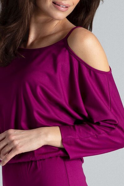 Sukienka midi z rozcięciem po jednej stronie w kolorze fuksji