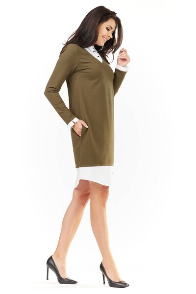 Sukienka w kolorze khaki o luźnym fasonie z kołnierzykiem