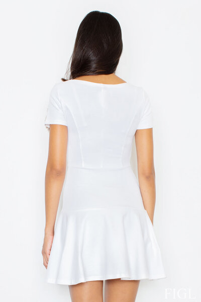 Rozkloszowana sukienka w kolorze ecru