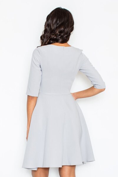 Taliowana sukienka w kolorze szarym