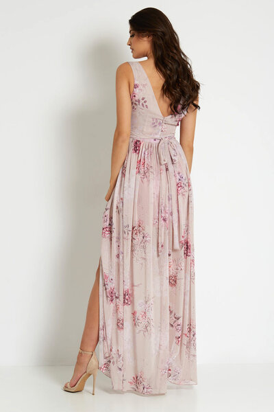 Szyfonowa sukienka o długości do kostek z zmysłowym dekoltem