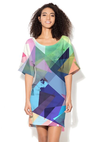 Tęczowa sukienka z wydłużonym tyłem