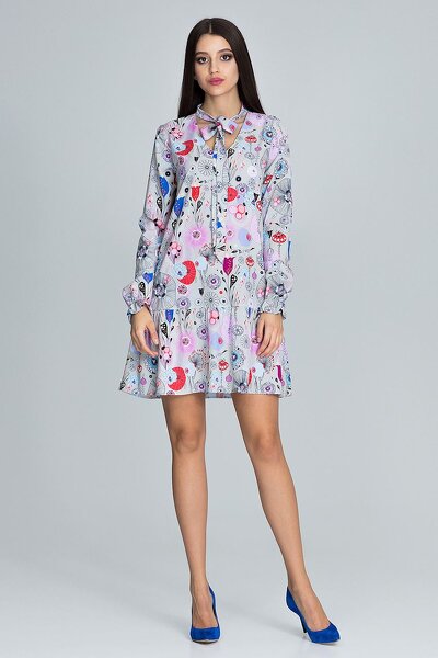 Trapezowa sukienka w dziewczęcych kolorach