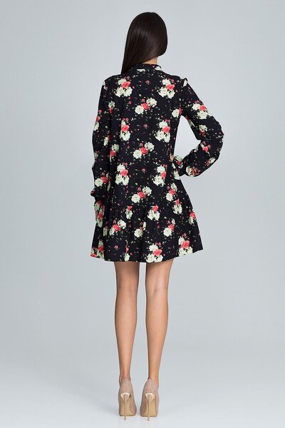 Trapezowa sukienka w czarnym kolorze z nadrukowanymi kwiatami