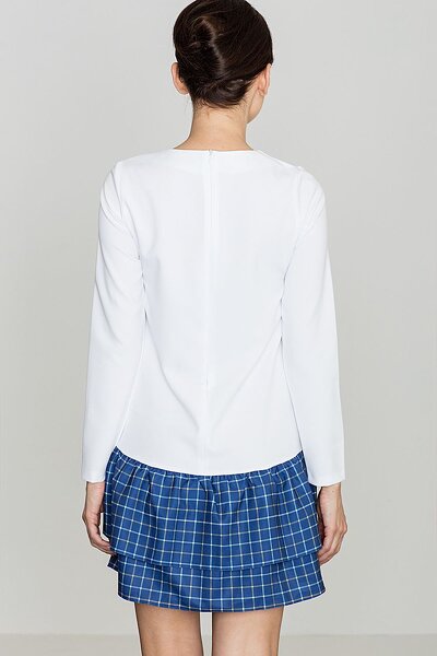 Biała sukienka z podwójną wzorzystą niebieską falbaną