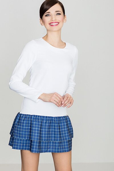 Biała sukienka z podwójną wzorzystą niebieską falbaną