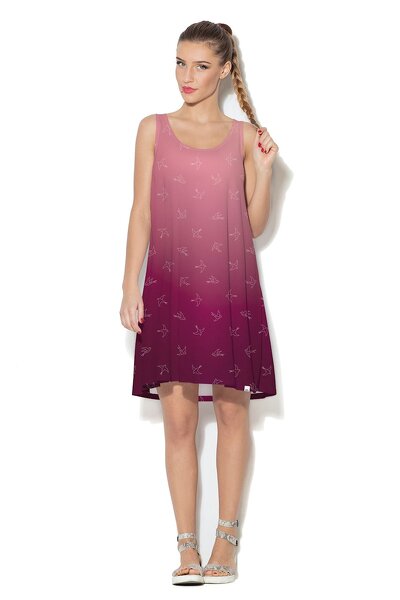 Czerwona sukienka na ramiączkach