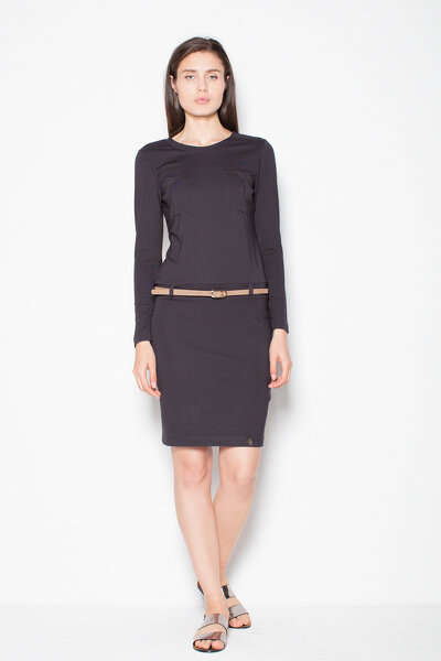 Czarna sukienka z ozdobnym paskiem