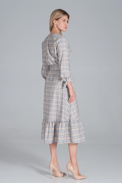 Wizytowa sukienka maxi w delikatną kratkę