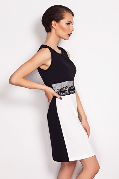 Czarno biała sukienka na ramiączkach