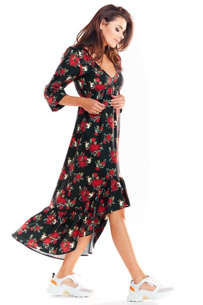 Wzorzysta asymetryczna sukienka w czarnej kolorystyce