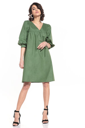 Zielona sukienka midi o fasonie oversize z bufiastymi rękawami Zielona sukienka midi o fasonie oversize z bufiastymi rękawami