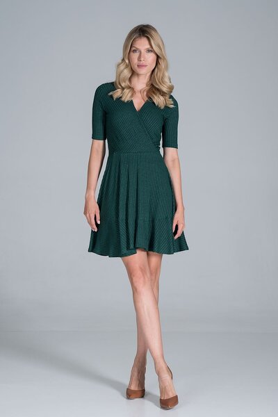 Zielona sukienka mini z prążkowej dzianiny