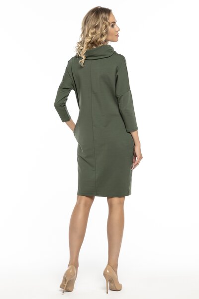 Zielona sukienka z kieszeniami