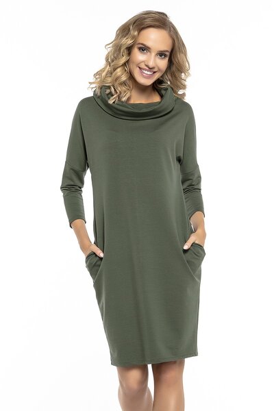 Zielona sukienka z kieszeniami