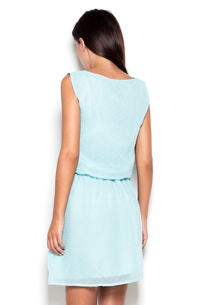 Letnia sukienka w miętowym kolorze