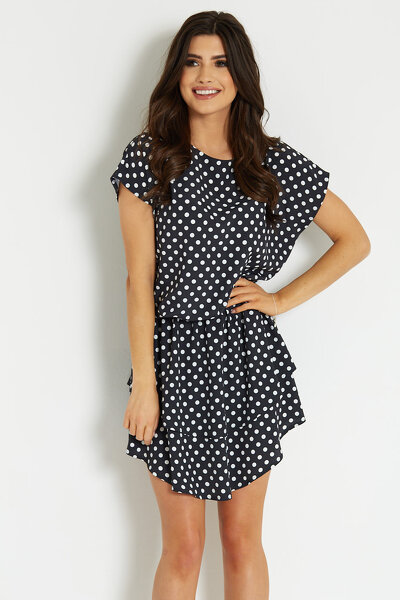 Zwiewna sukienka mini z materiału w groszki